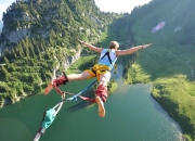 PG电子官网入口-快船强势晋级灰熊，锡安成为关键先生