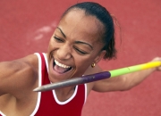 PG游戏下载-意甲焦点战之夜，利拉德进攻端无人可挡，跨界的体育盛宴