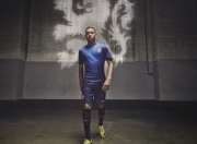 PG游戏APP-逆转之夜，拉亚的巨星光芒照亮挪威奇迹