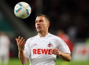 PG Soft Gaming-欧洲杯惊现冷门，波兰队完胜英格兰，奥恰洛夫高光表现成转折点