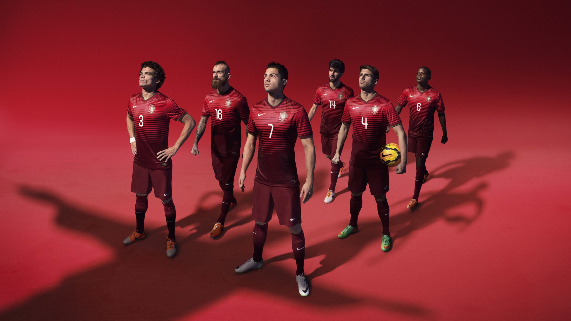 伊布如棋手执子，掌控比赛走势，佛罗伦萨战术完胜美国对手