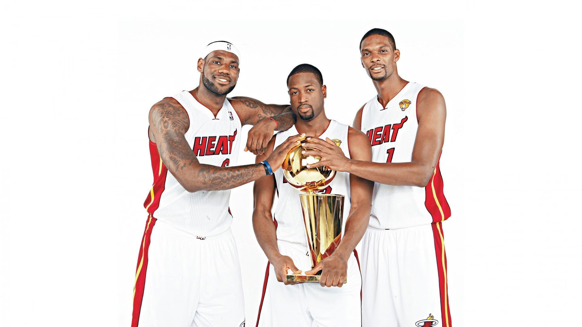 伊萨克爆发引爆蓝黑风暴，国际米兰狂胜勒沃库森展现统治级实力