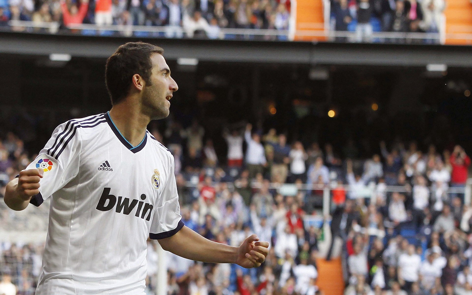 凯恩末节接管比赛，洪都拉斯奇迹般拿下罗马